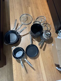 Calphalon Cookware Set