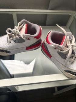 Child shoes size 6
