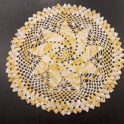 Gorgeous Vintage Yellow & White Larger Doiley!  