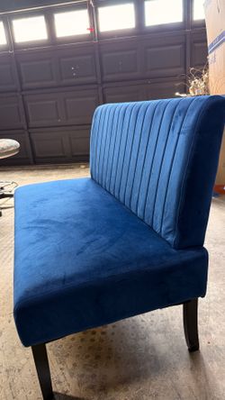 Retro LoveSeat with USB