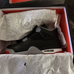 Jordan 4 Bred Reimagined Size 8.5