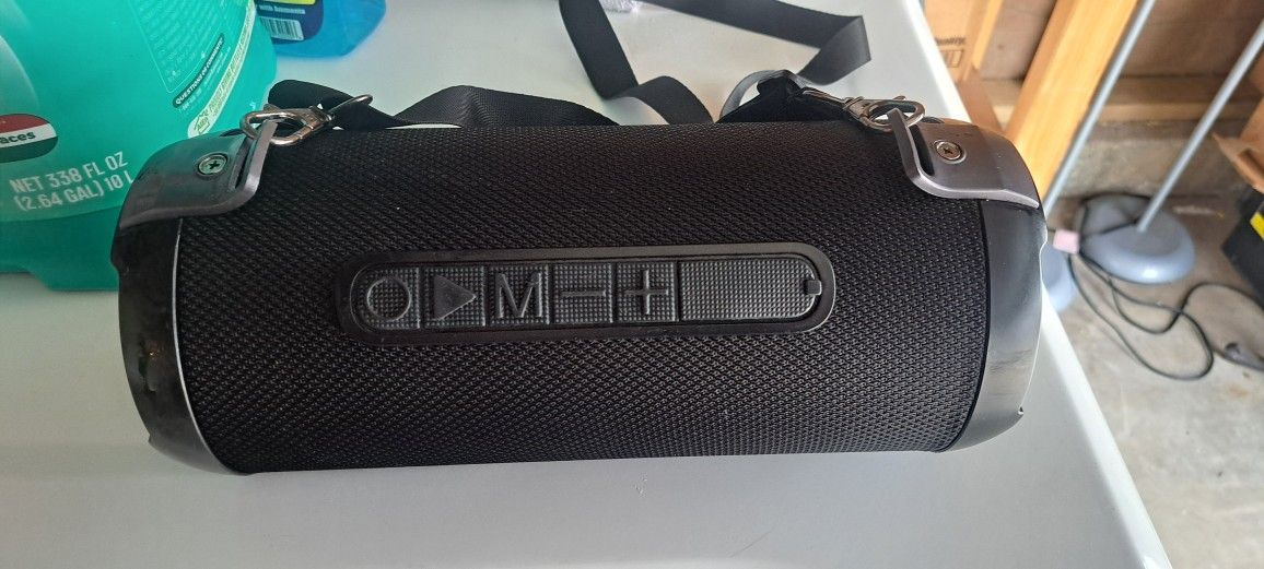  boombox Bluetooth speaker rechargeable wireless has radio as great For Sale $30