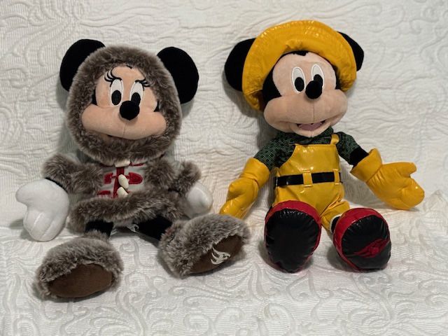 Exclusive Mickey & Minnie Alaska Plush Dolls ~ Disney Cruise π’