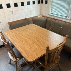 6 Person Corner Wood Breakfast Nook With Hidden Storage