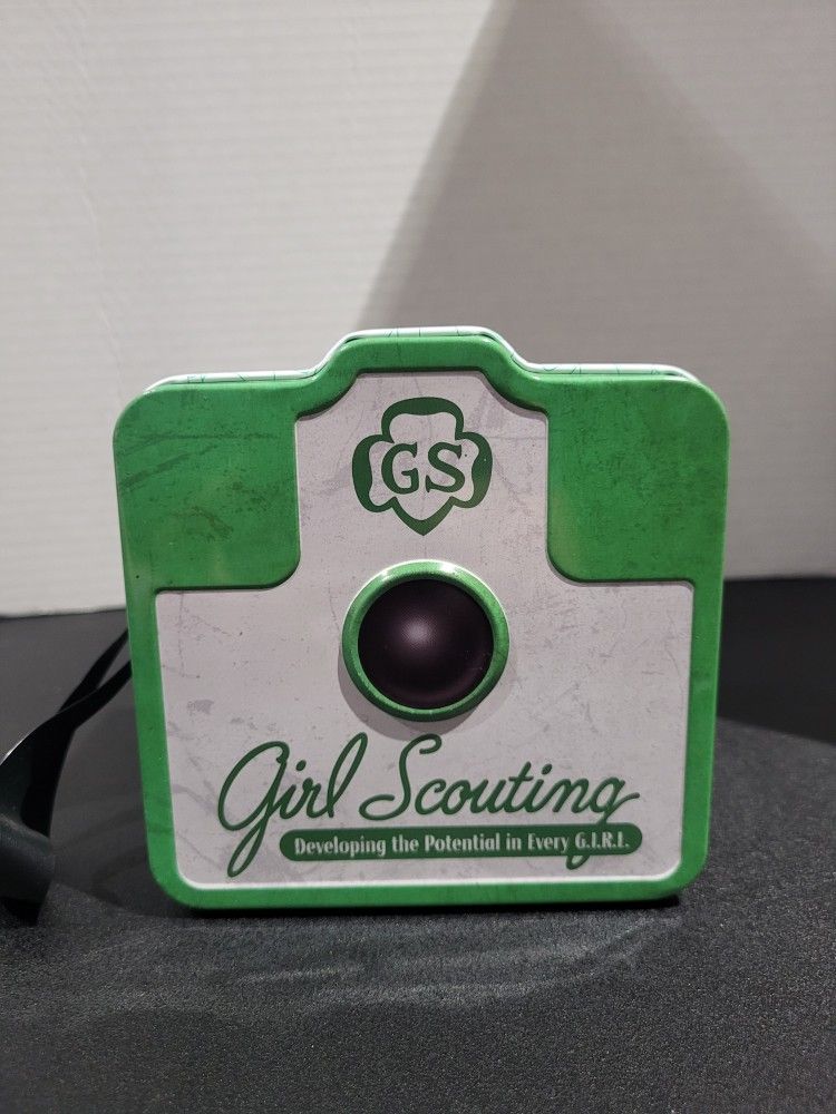 Girl Scouts Camera Shape Tin with Strap