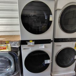 Washer Dryer Wash Tower Smart Laundry Center with Turbo Steam and Turbo Wash 4.5 cu ft Electric 