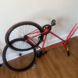 Fixie Bike With Air Pump