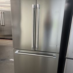NEW OPEN BOX BEKO COUNTER DEPTH FRENCH STYLE REFRIGERATOR 