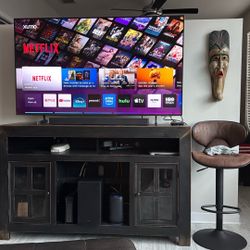 65” Flat Screen TV, Samsung With Speaker Bar And Woofer. 