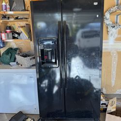 MAYTAG DOBLE DOORS FRIDGE