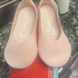 SIZE 7 Woman Puma Ballerina Shoes NEVER WORN! 