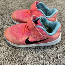 Child’s Nike Shoes