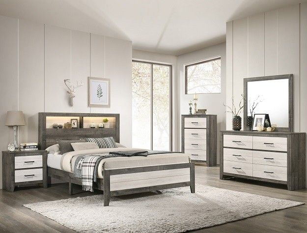 4 PCS QUEEN SIZE BEDROOM SET (BRAND NEW)(((MATTRESS NOT INCLUDED)))