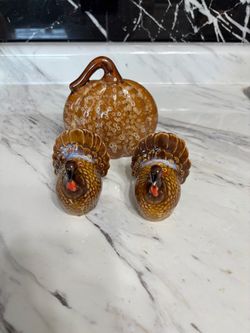Ceramic turkey salt and pepper