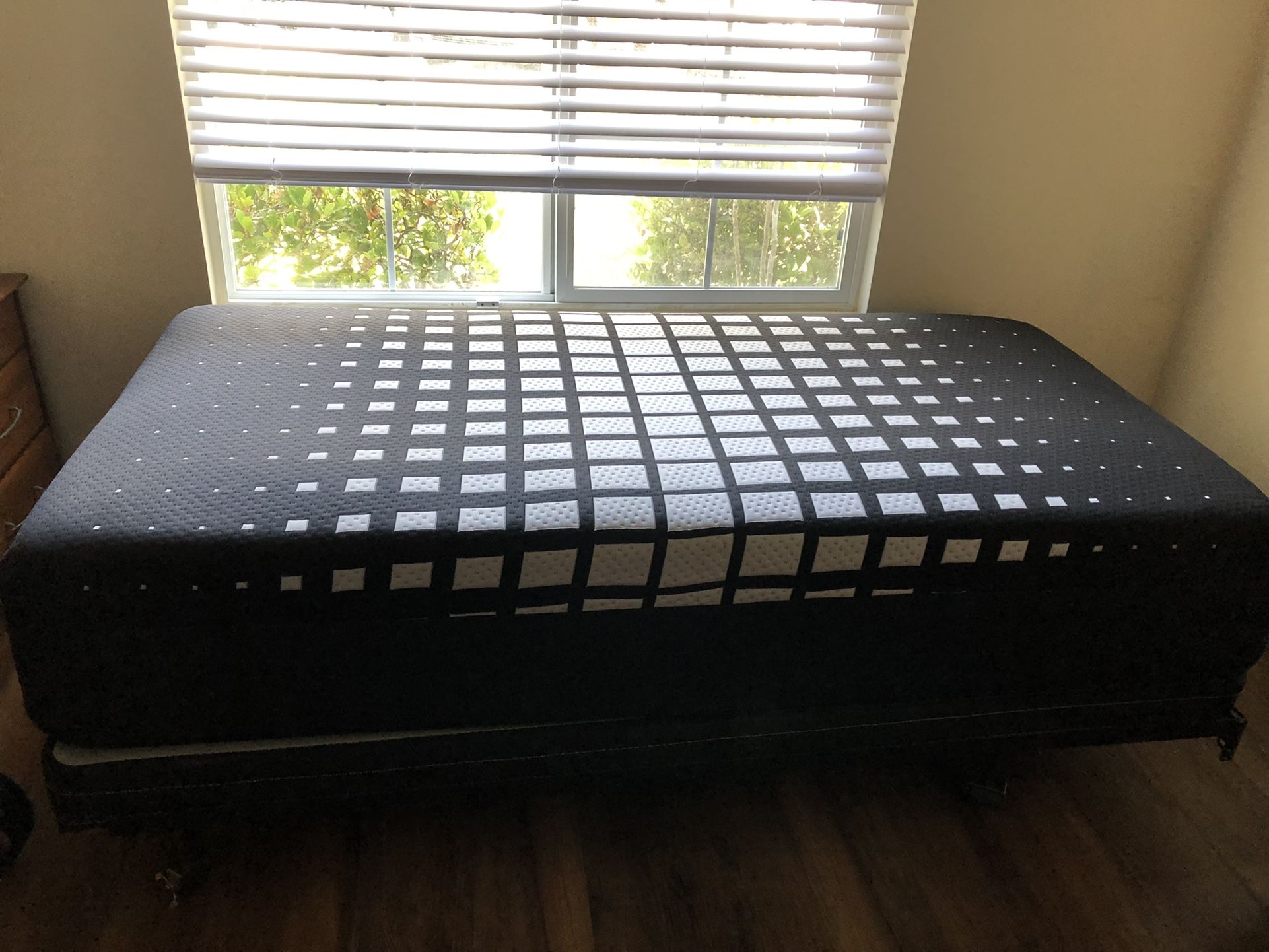 Jerome's on sale kuhl mattress