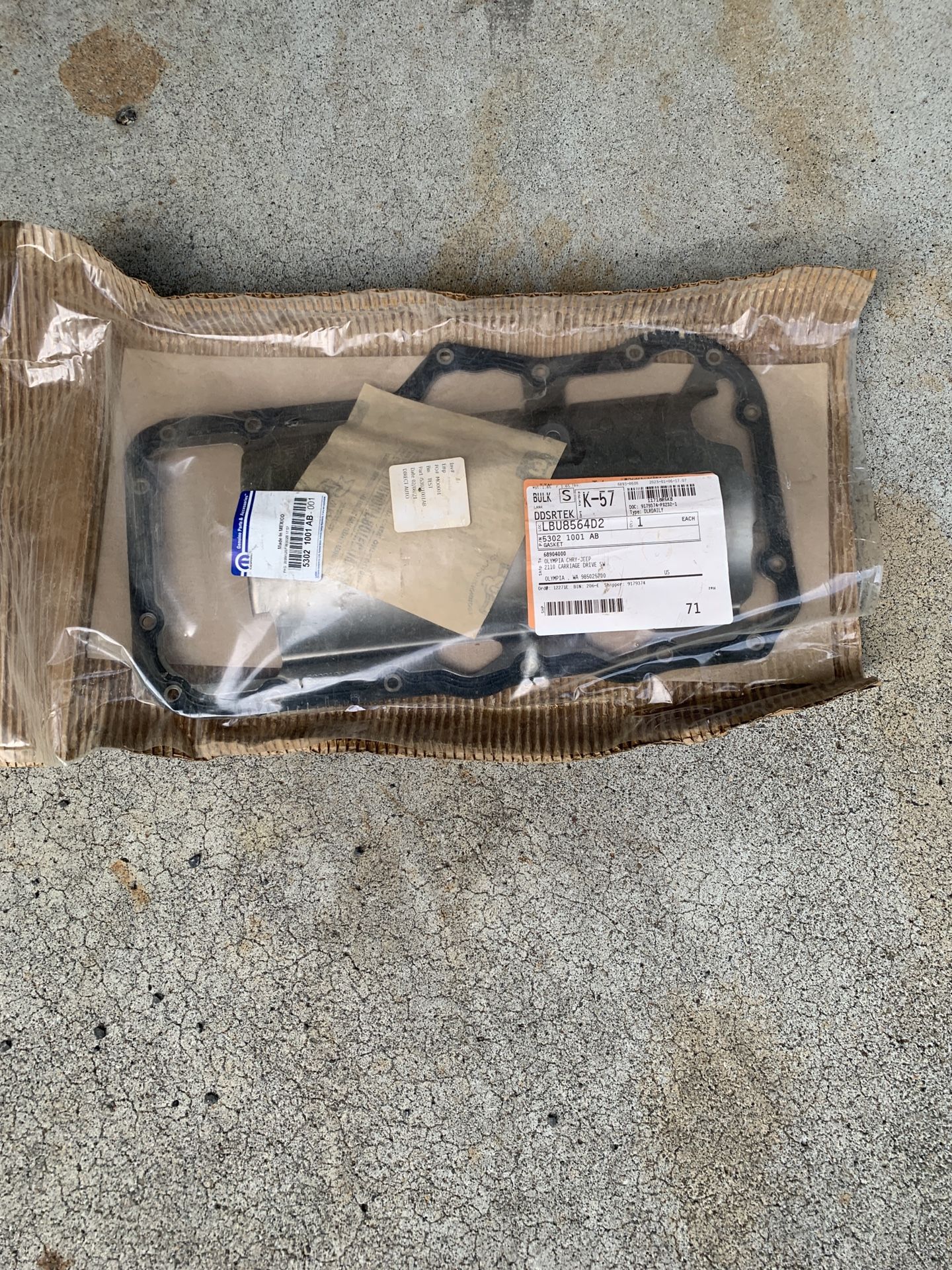2003 Jeep Liberty 3.7L OEM MOPAR Oil Pan Gasket