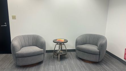 Accent Chairs (Swivel)