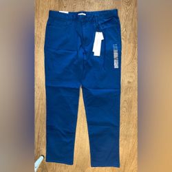 Calvin Klein Slim Fit pants Size 34W x 30L NWT BlueCalvin