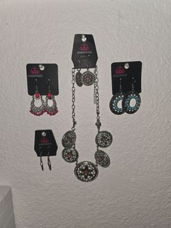 Necklace & Earrings