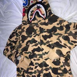 bape hoodie for Sale in Bronx, NY - OfferUp