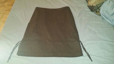 Very cute grey pencil skirt