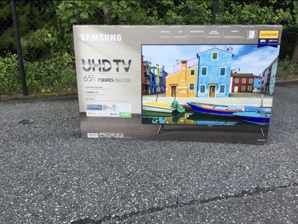 Samsung - 65" Class - LED - NU7200 Series - 2160p - Smart - 4K UHD TV with HDR Samsung UN65NU7200 Brand New In Box Full Price Delivery