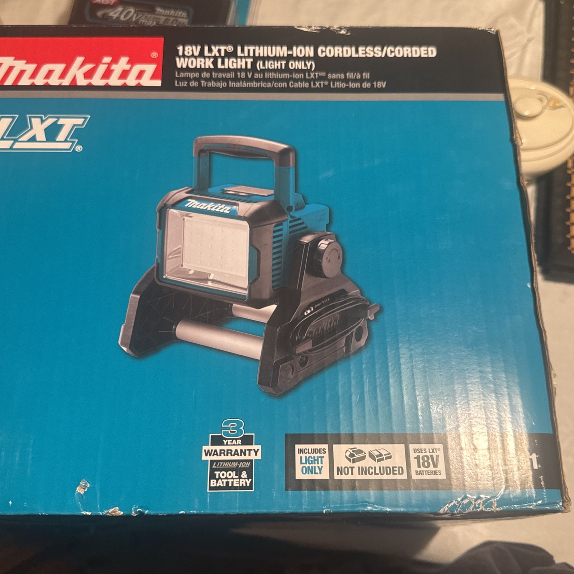 Makita 18v Let Cordless/ Cordless Work light