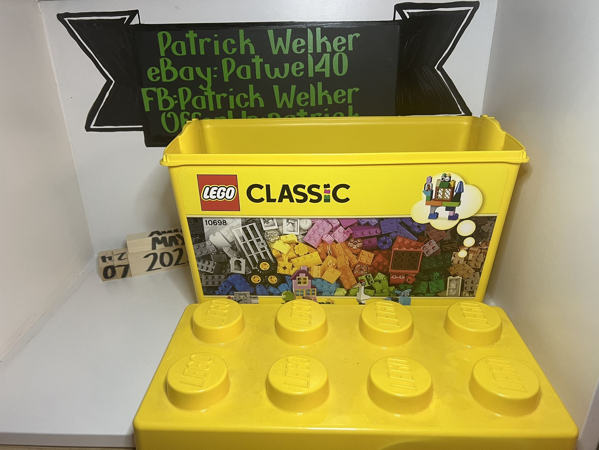 10698 LEGO Creative Box Large Creative Brick Box