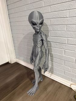 3-Foot Grey Alien Statue | 3D Printed Sci-Fi Sculpture (UFO Prop Decor
