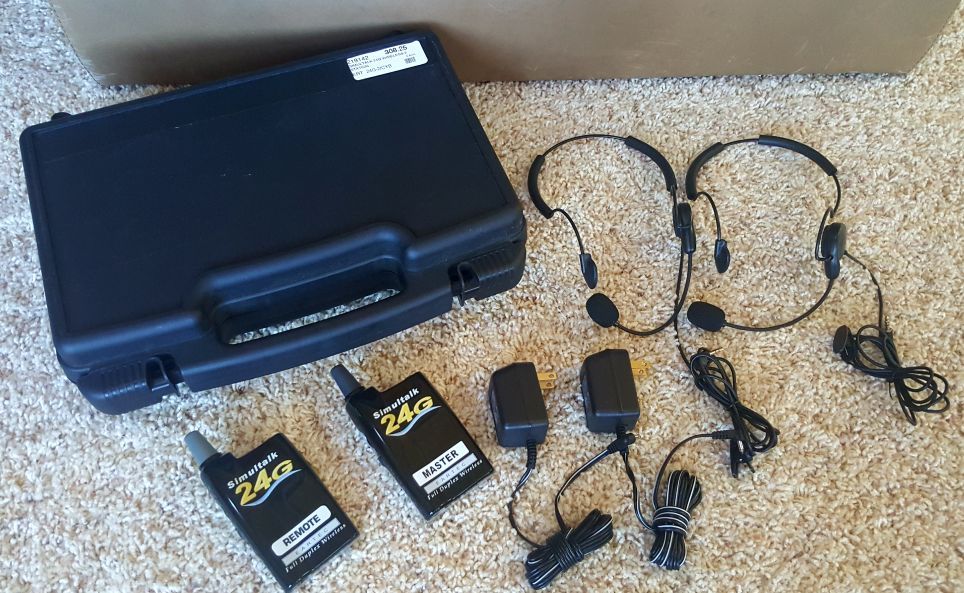 Simultalk 24G Eartec Wireless 2 Station Master & Remote Radios & Cyber Headsets Full Duplex ERT 24G-2/CYB