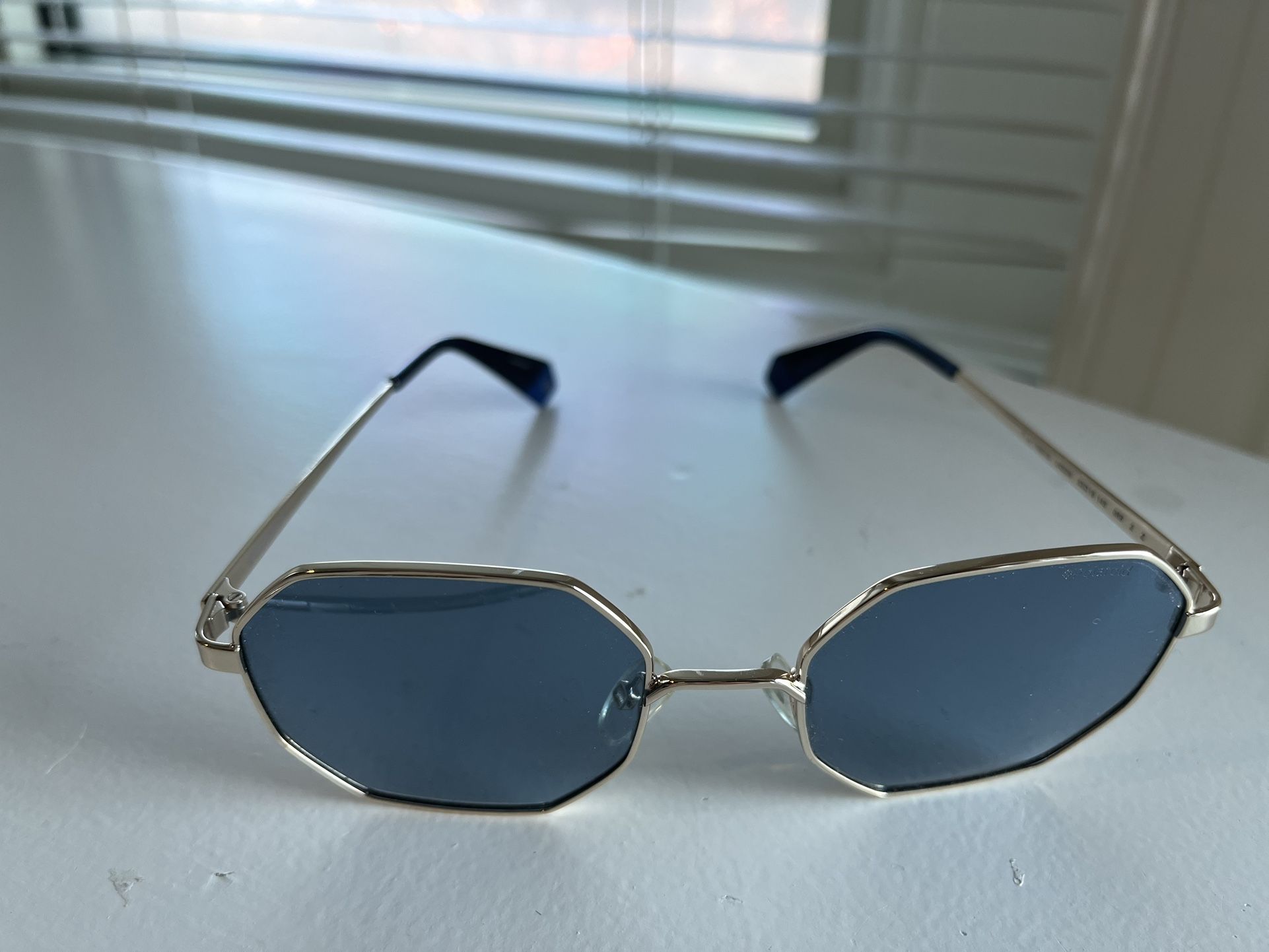 Original Polaroid Brand Sungulasses