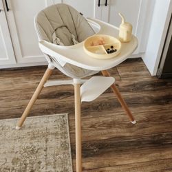 3 In 1 Lalo highchair In Coconut Color 