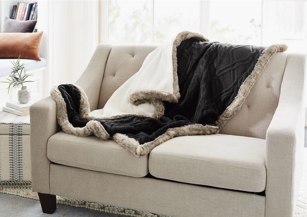 Knit Throw Blanket with Mink Faux Fur Black color