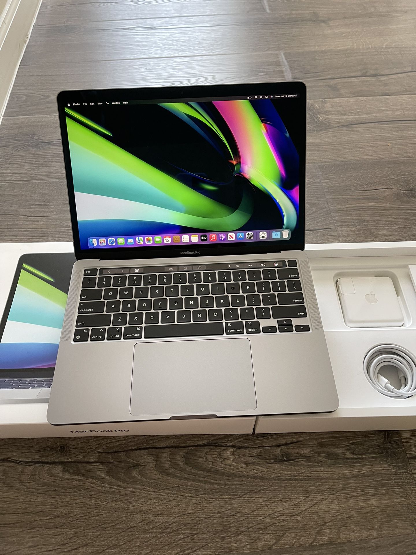 2022 Apple Macbook Pro 13 Inch M2 Chip 