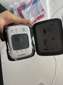 Omron Gold Wrist Blood Pressure Monitor 