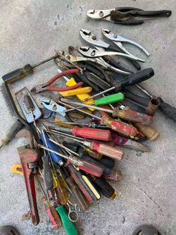 Large Mixed Hand Tool Lot $30