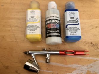 Airbrush + 2 Airbrush Paints + 1 Clear Top Coat