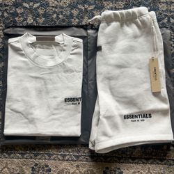Small Essential Set