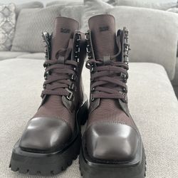 DKNY women’s river boots 