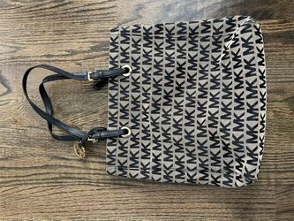 Michael Kors Medium Logo Tote 