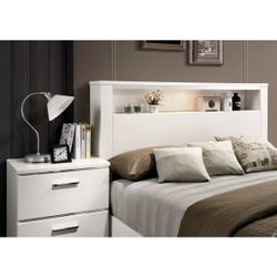 3-Piece Bedroom Set For Sale