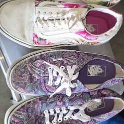 Gently Used WOMANS/MEN VANS Sneakers Wsz 9 Msz 7.5