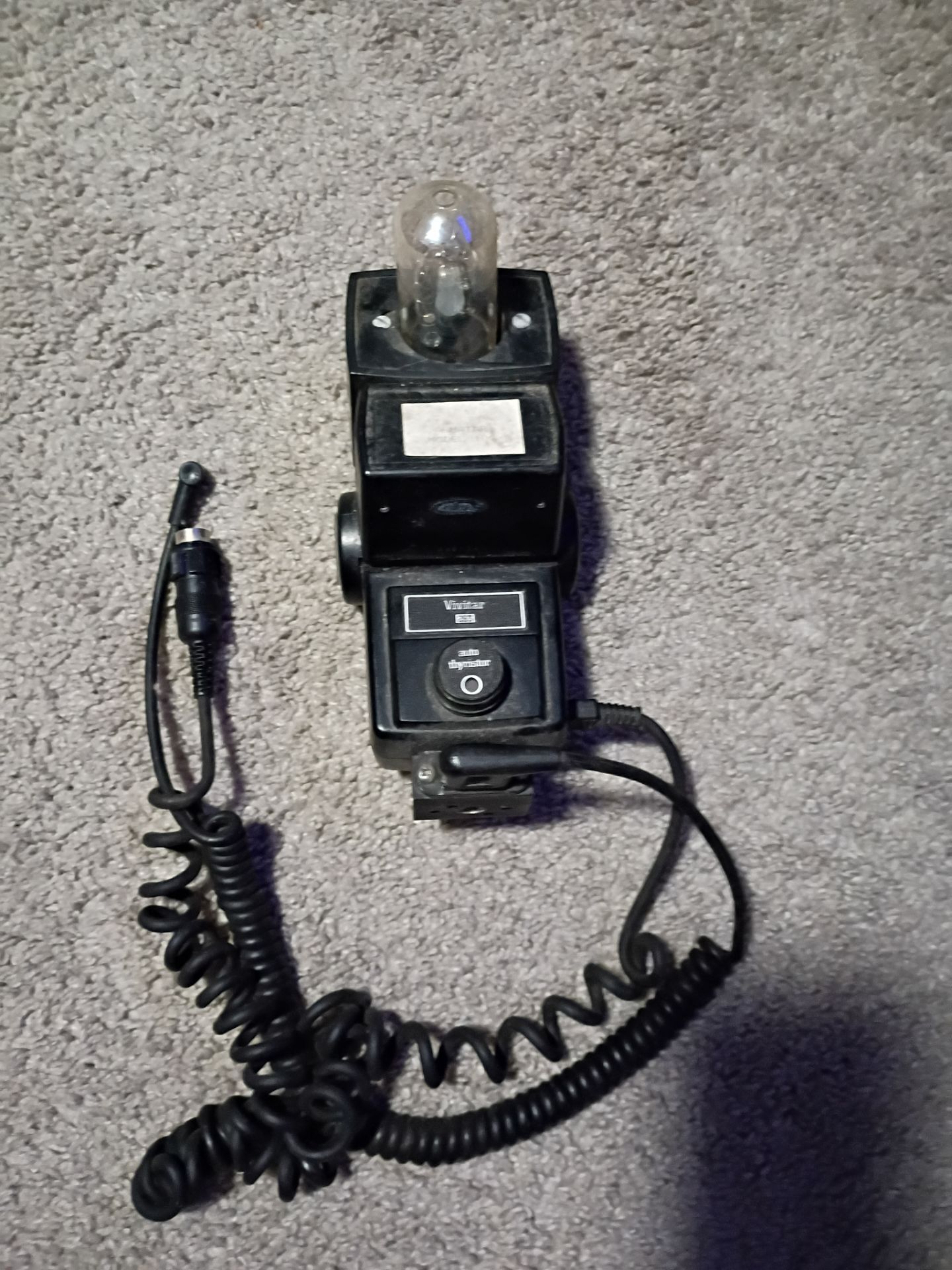 Vintage vivitar 283 photo flash with wires
