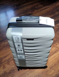 Brand New Ricardo Beverly Hills Luggage