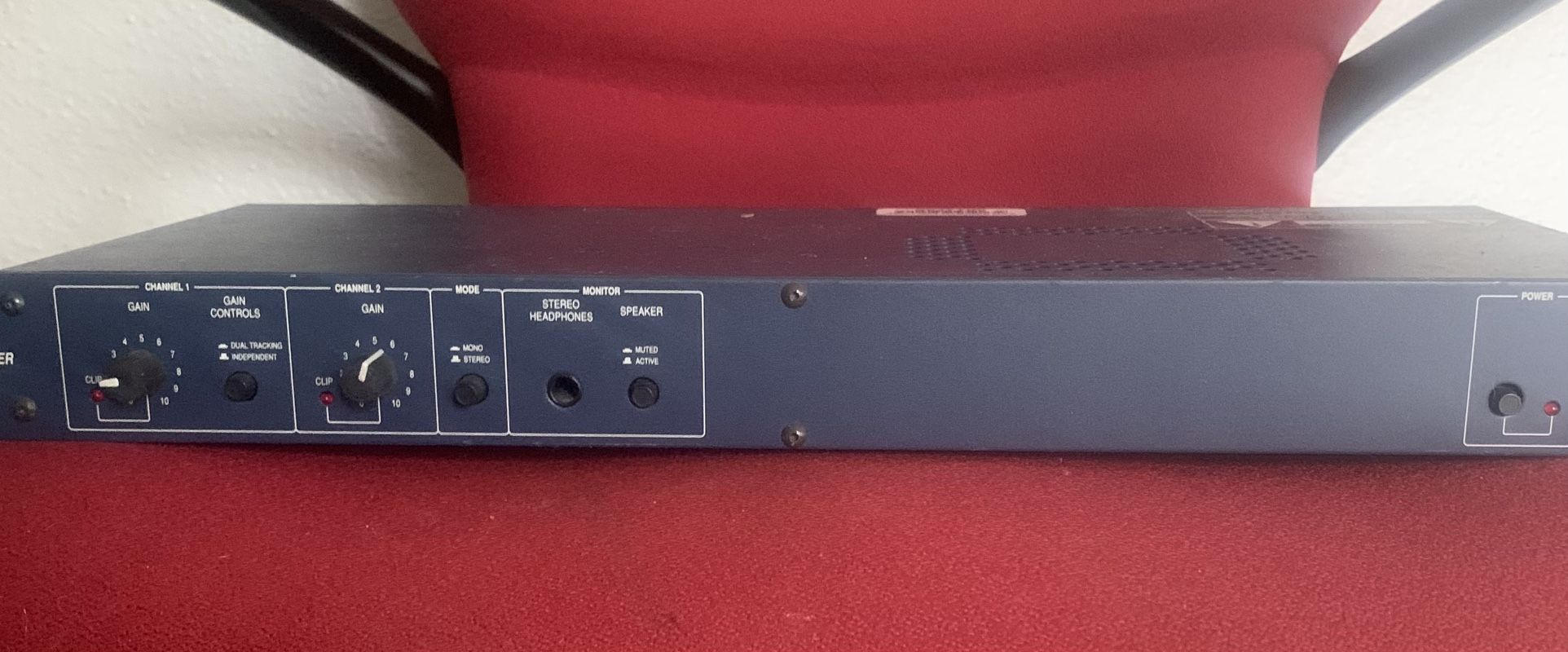 Metrix 420 Stereo Power Amplifier - 20W Per Channel at 8 Ohms - Rack-Mountable (No Power Cord)
