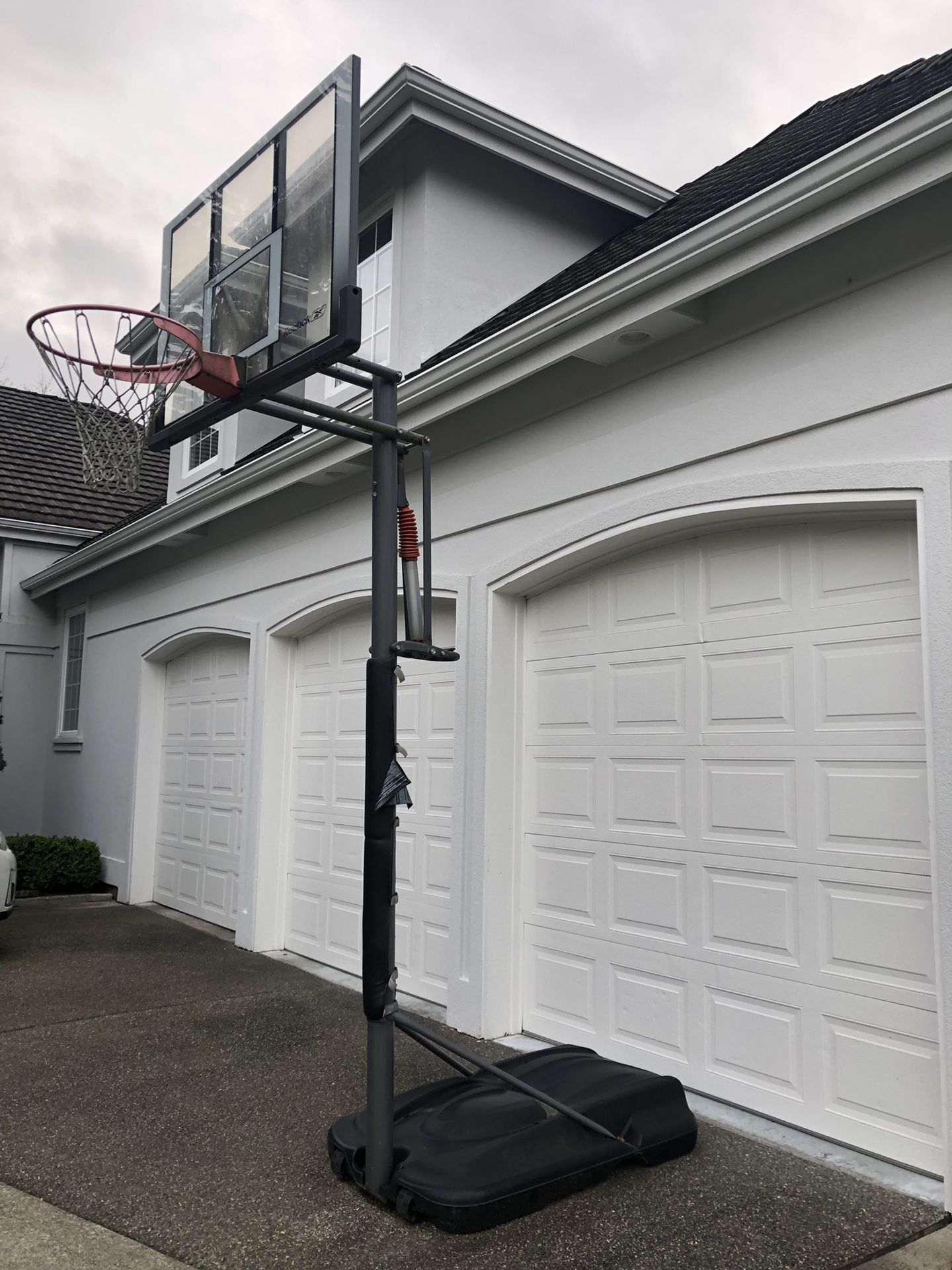 Basketball Hoop - Outdoor Adjustable