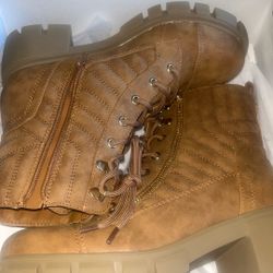 Guess boots BrandNewSize7 $25