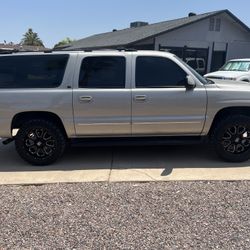2004 Chevrolet Suburban