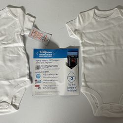 Carters Unisex Baby Newborn Short Sleeve Bodysuit White Size 3M Lot