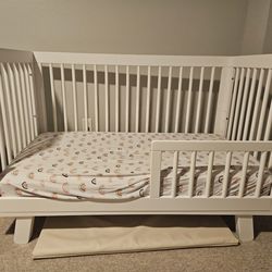 Babyletto Hudson 3-in-1 Convertible Baby Crib with Toddler Bed & Daybed